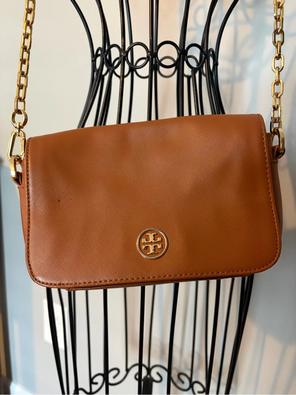 Tory Burch Brown Leather Shoulder Bag purse Gold Logo & chain Robinson crossbody